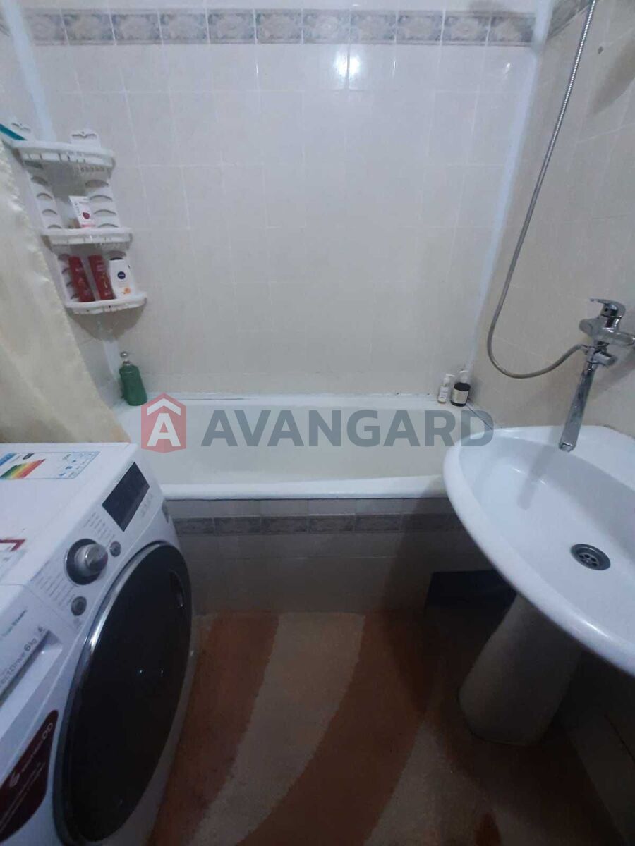 3 ��. ��������, 66/41.1/8 ��. �., 2/9 ������ ���� 12