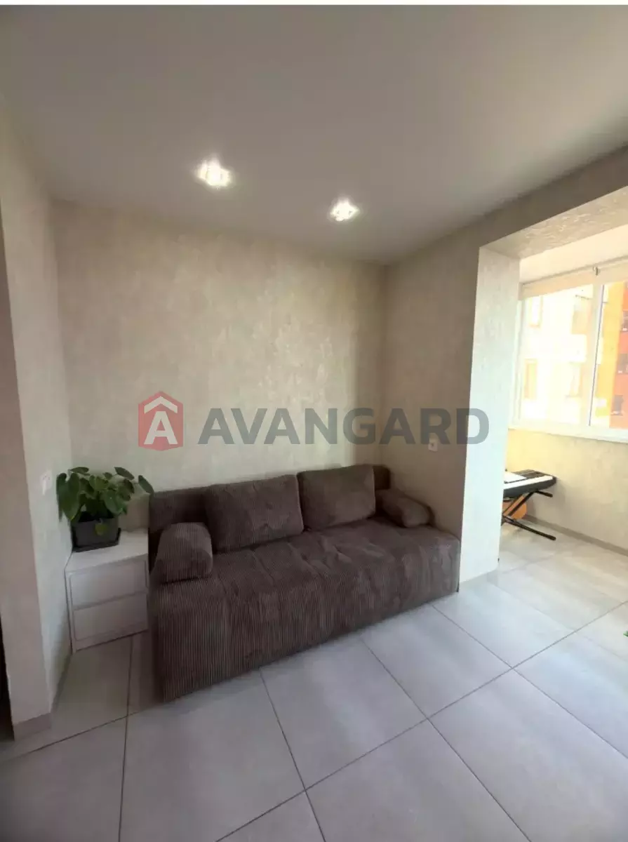 1 ��. ��������, 49/-/- ��. �., 10/12 ������ ���� 5