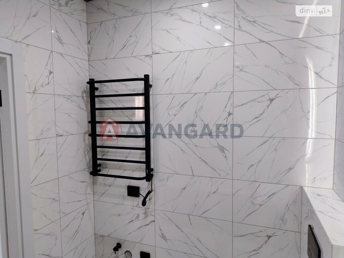 1 ��. ��������, 40/18/12 ��. �., 2/11 ������ ���� 7