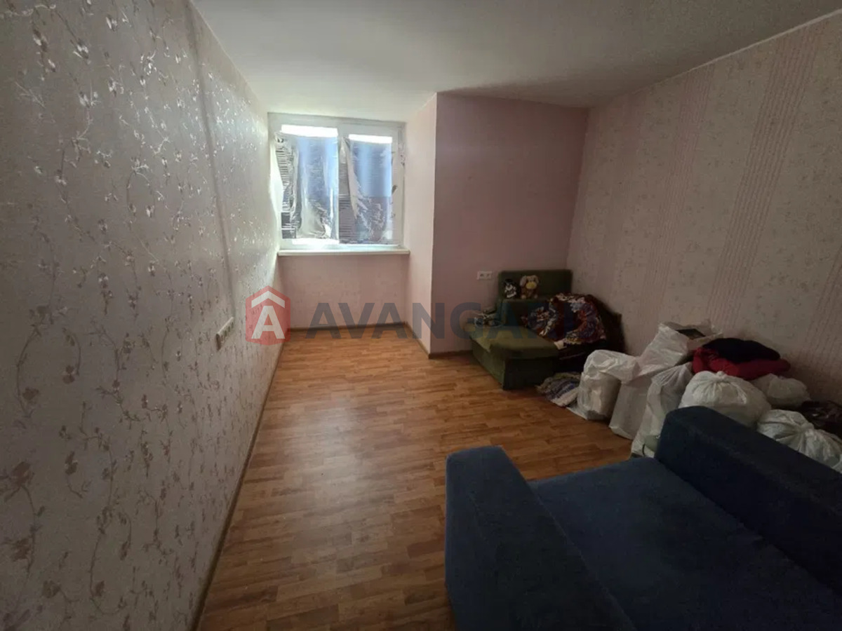 1 . , 28/-/5 . ., 8/9   7