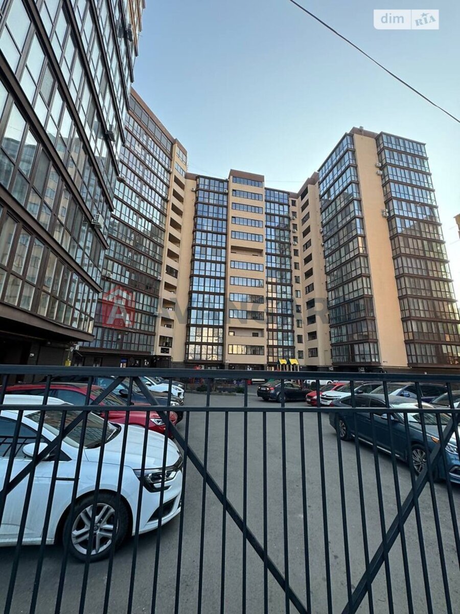 2 ��. ��������, 68/38/15 ��. �., 3/13 ������ ���� 2