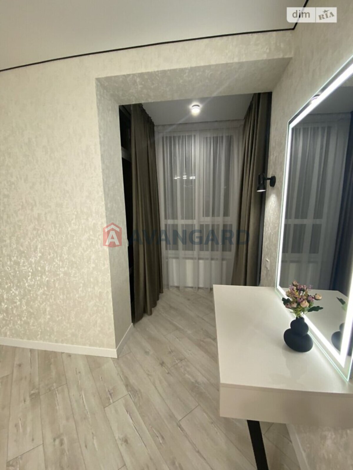 1 ��. ��������, 40/-/11.5 ��. �., 7/11 ������ ���� 8