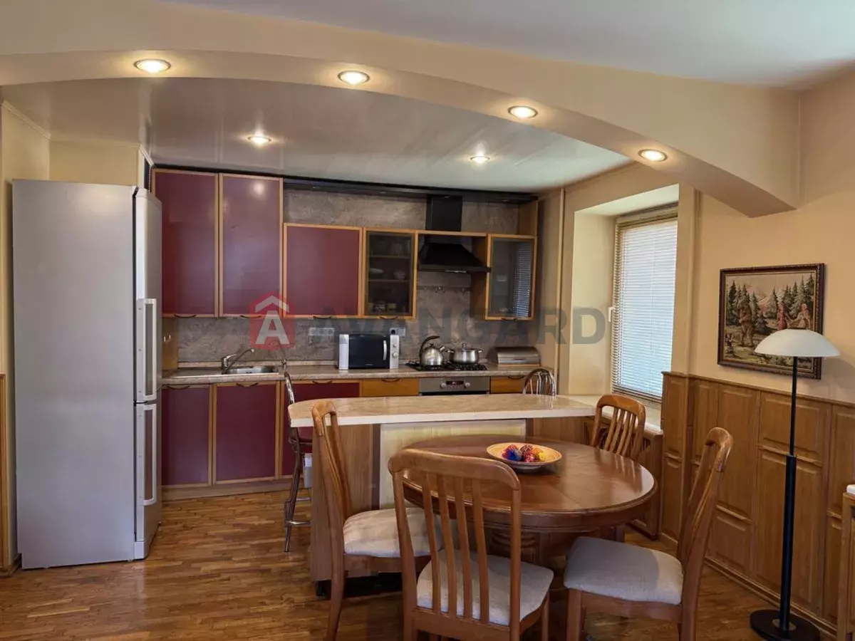 3 ��. ��������, 76/-/20 ��. �., 6/14 ������ ���� 17