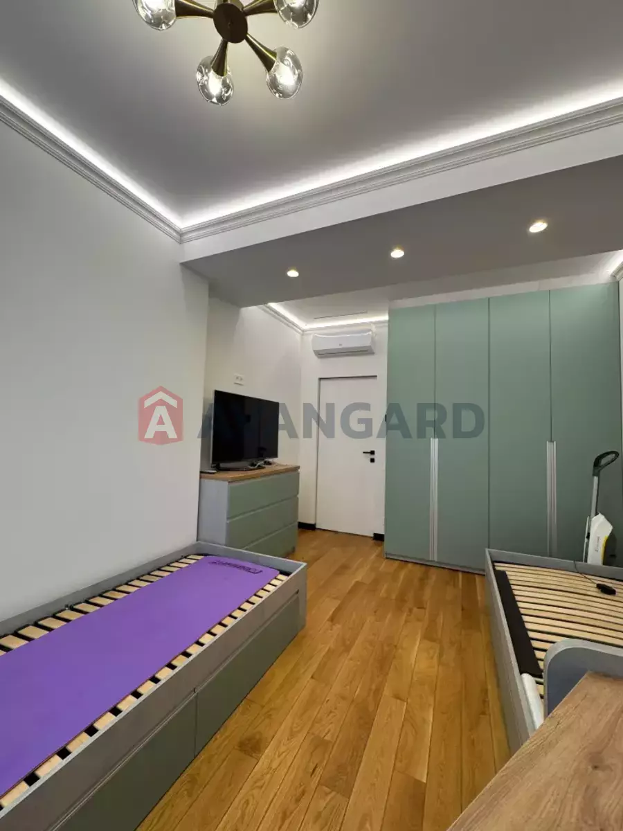 3 ��. ��������, 64/-/- ��. �., 6/13 ������ ���� 13