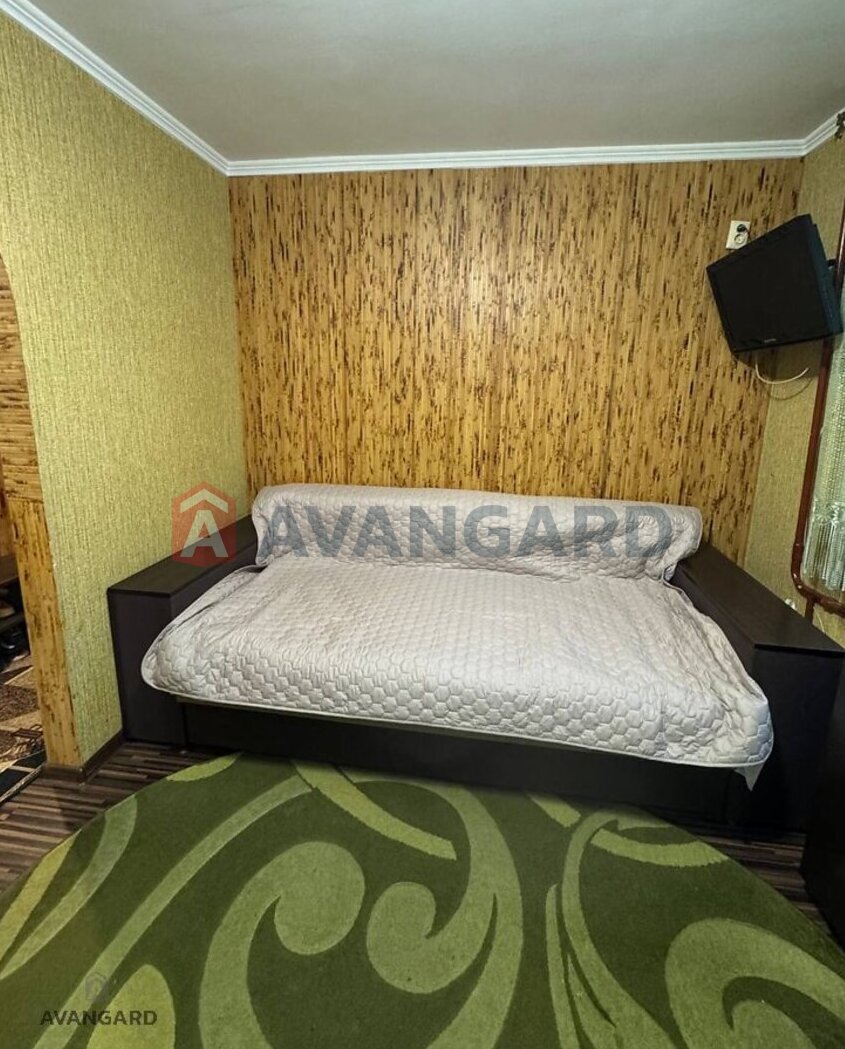 1 ����. ��������, 28/19/8 ��. �., 2/5 ���� ���� 8