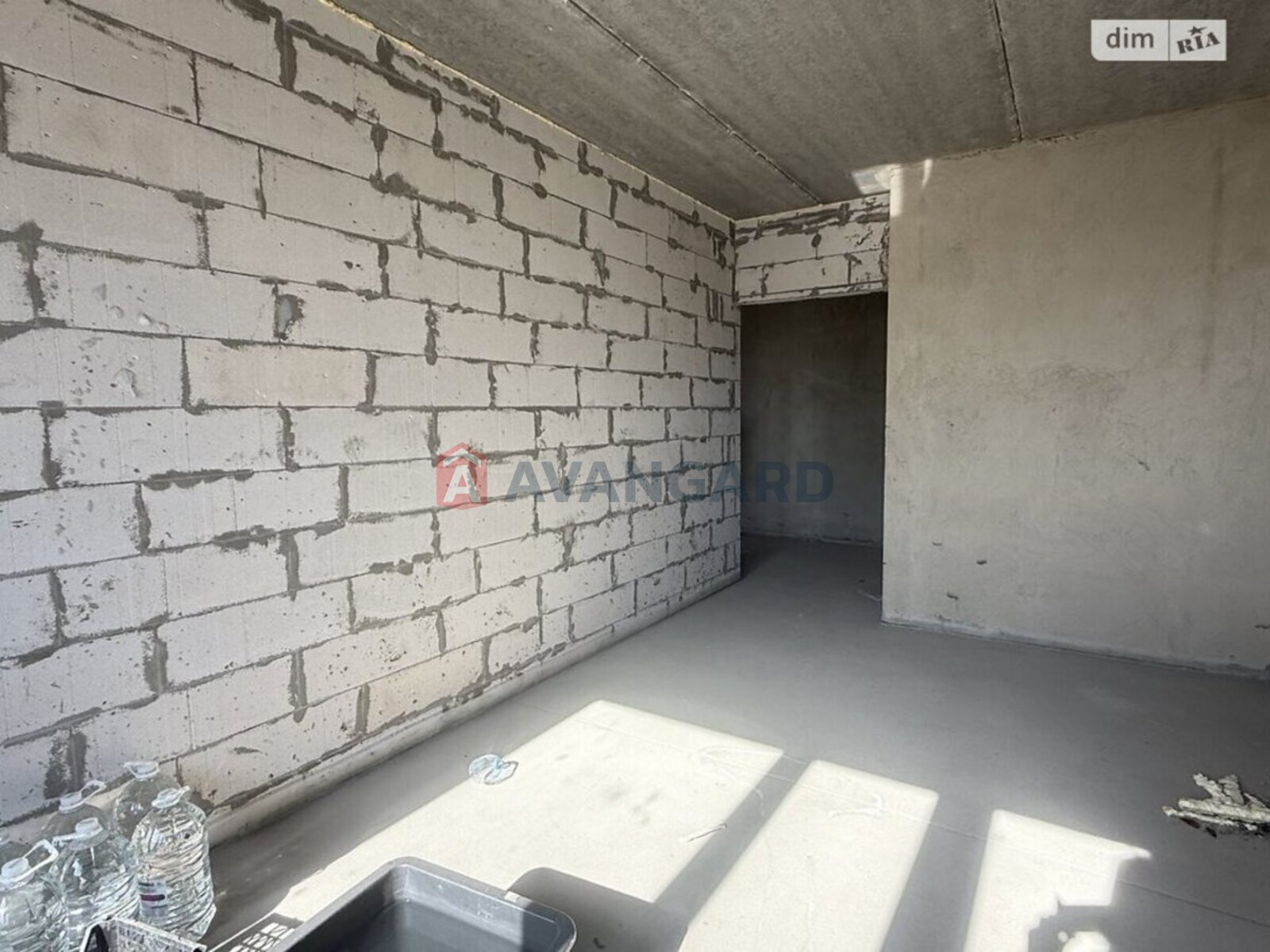 2 ��. ��������, 67/-/9 ��. �., 4/9 ������ ���� 28