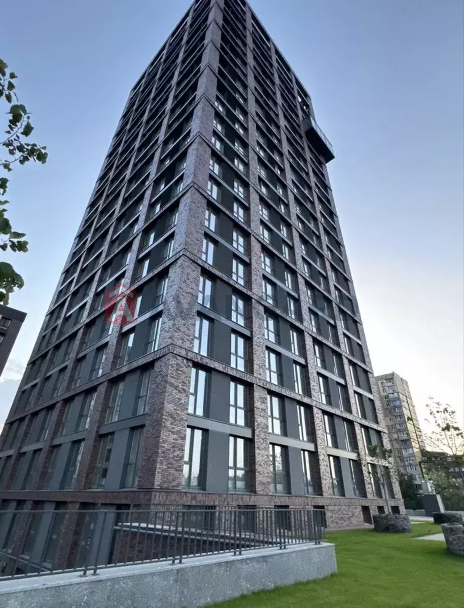 1 ��. ��������, 48/-/48 ��. �., 4/24 ������ ���� 2