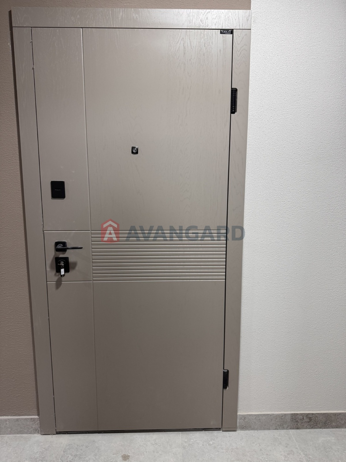 1 ��. ��������, 26/15/5 ��. �., 4/5 ������ ���� 16