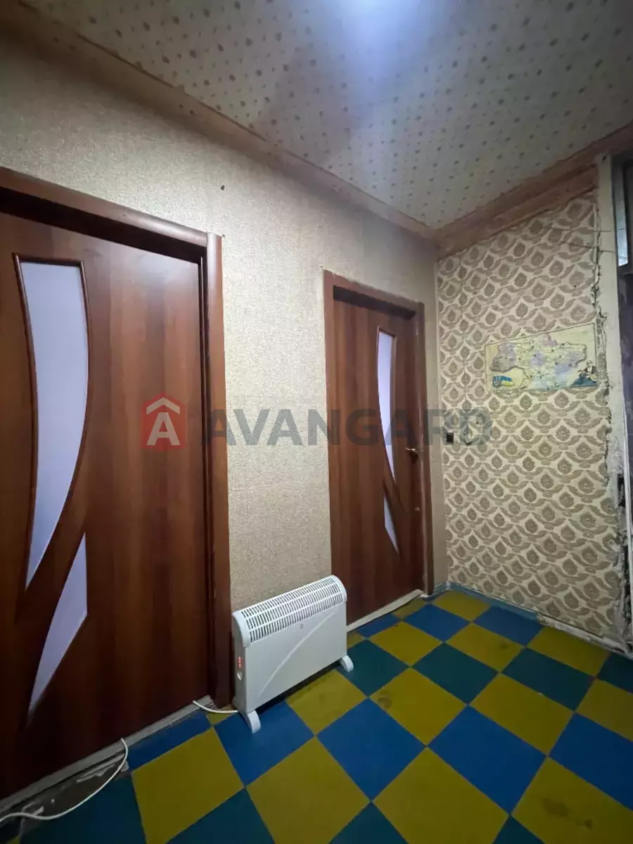 3 ��. ��������, 69/39/6 ��. �., 8/16 ������ ���� 11