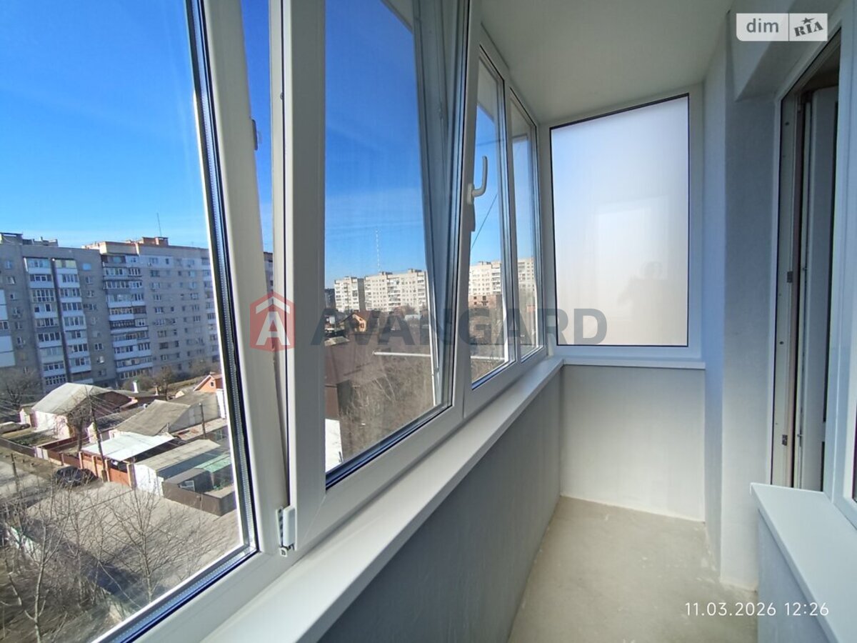 1 кім. квартира, 38/-/7 кв. м., 6/9 поверх фото 1 1 кім. квартира, 38/-/7 кв. м., 6/9 поверх фото 1