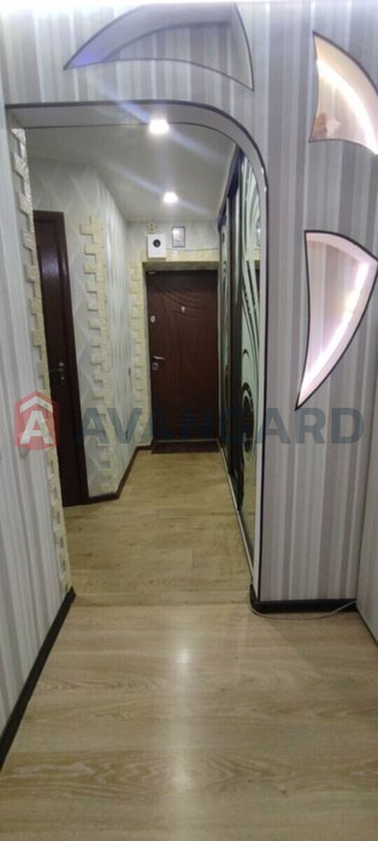 3 ��. ��������, 60/-/8 ��. �., 3/5 ������ ���� 12