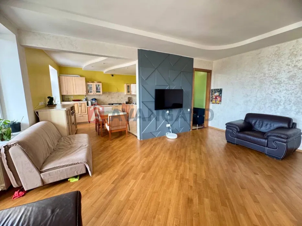 6 комн. квартира, 215/-/15 кв. м., 9/10 этаж фото 2 6 комн. квартира, 215/-/15 кв. м., 9/10 этаж фото 2