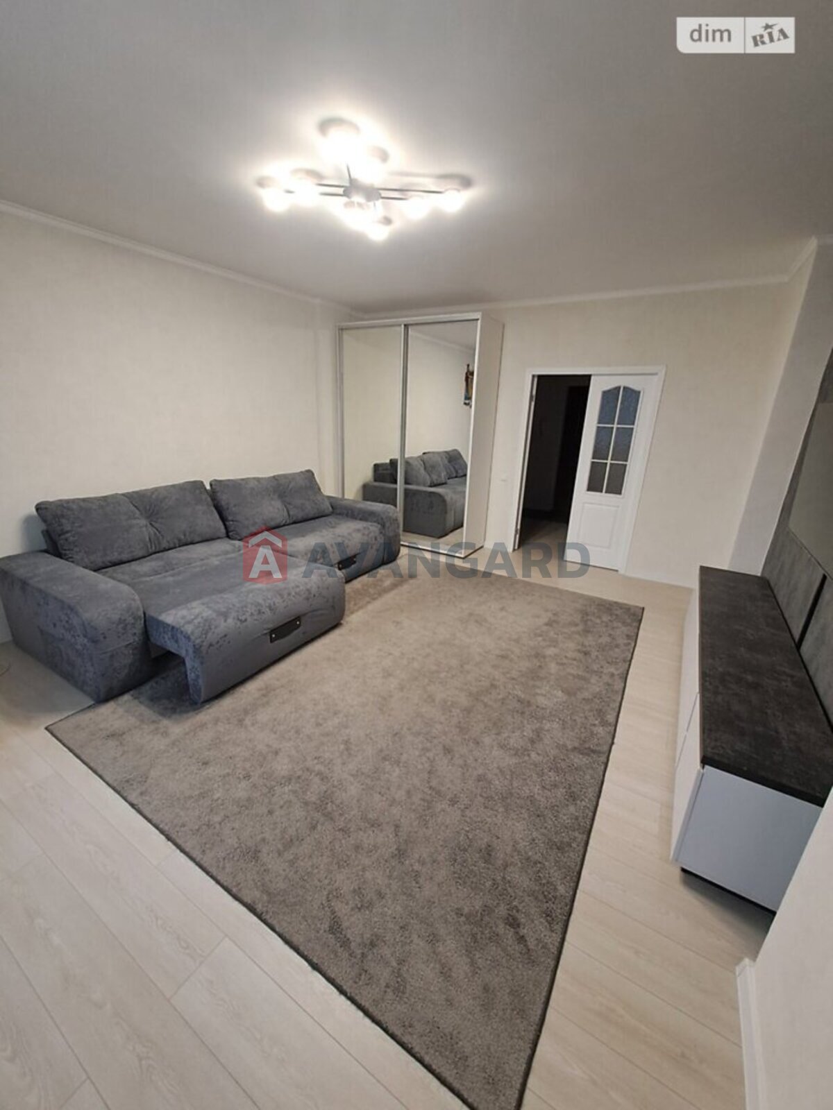 1 ��. ��������, 62/-/- ��. �., 13/16 ������ ���� 5