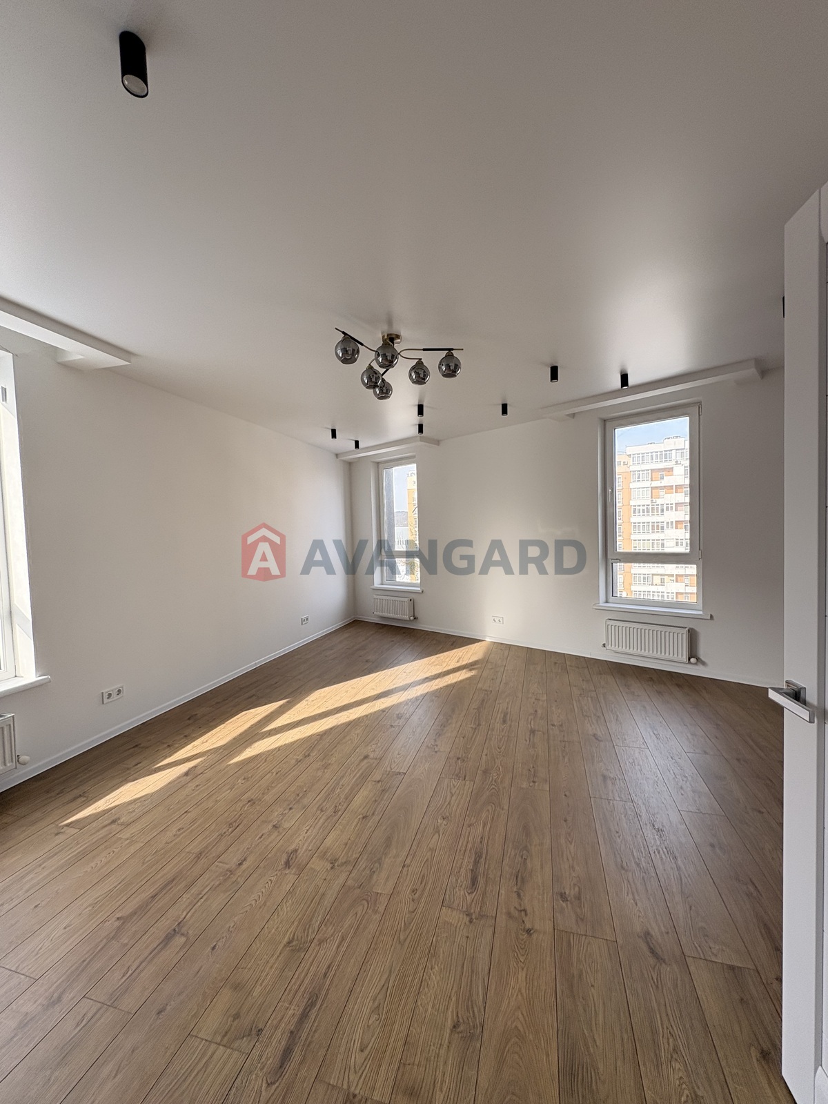 2 ��. ��������, 80,60/43/18,40 ��. �., 8/10 ������ ���� 6