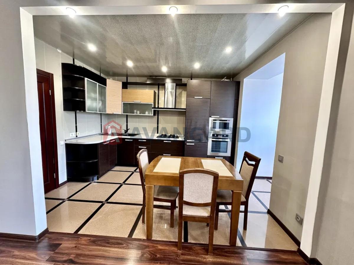 1 ��. ��������, 93/-/30 ��. �., 9/11 ������ ���� 2