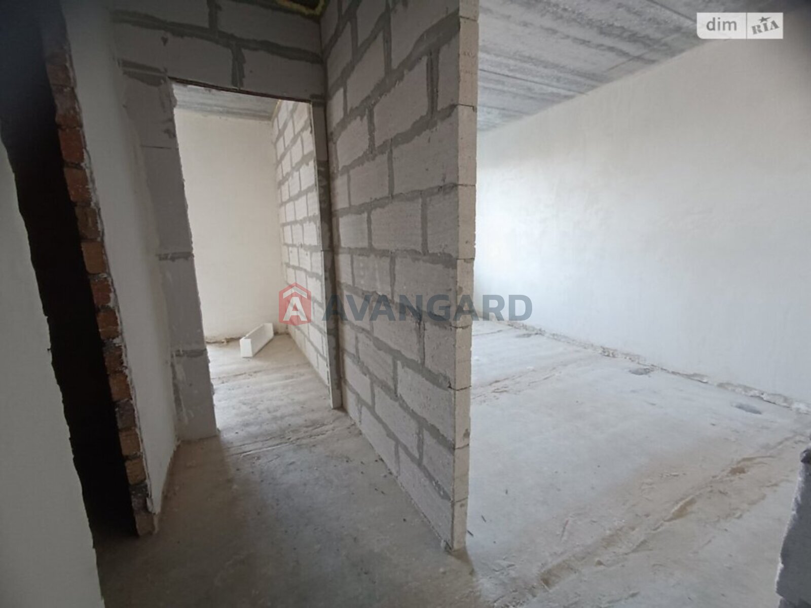 1 ��. ��������, 40/-/- ��. �., 3/9 ������ ���� 4