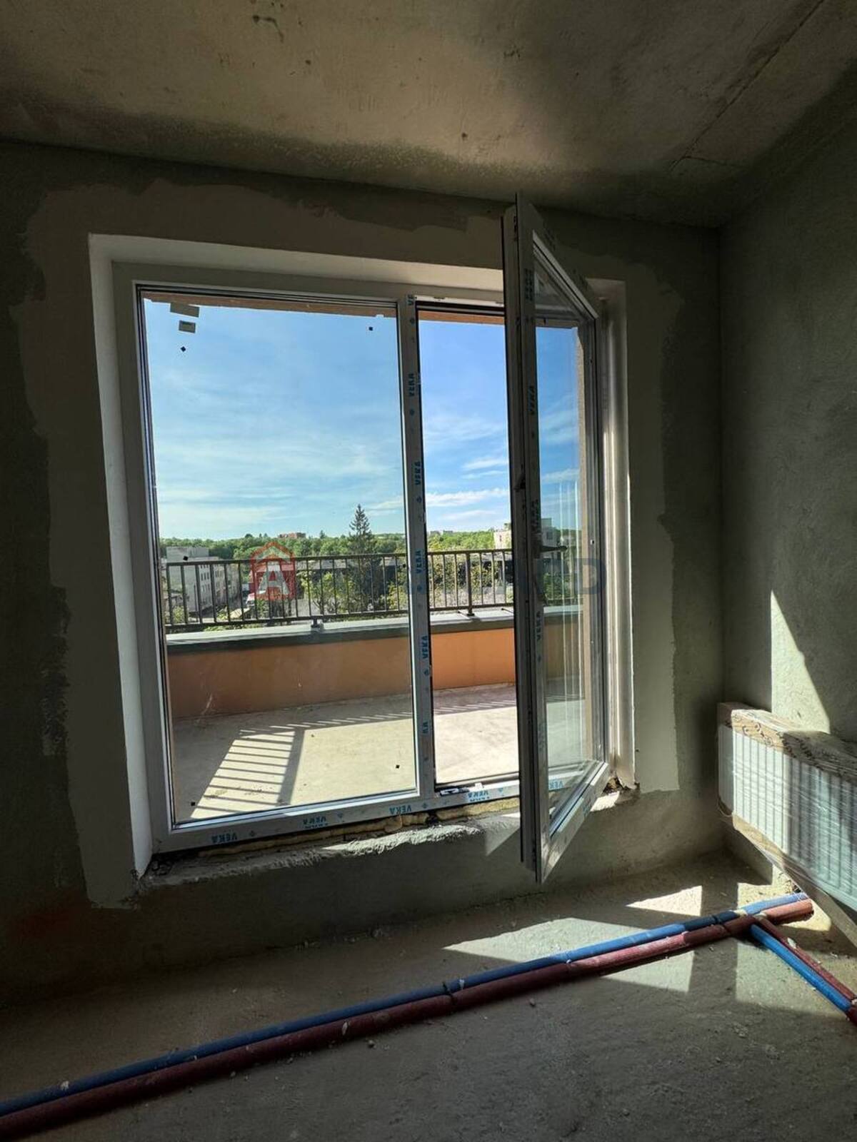3 ����. ��������, 105/44/20 ��. �., 5/5 ���� ���� 10