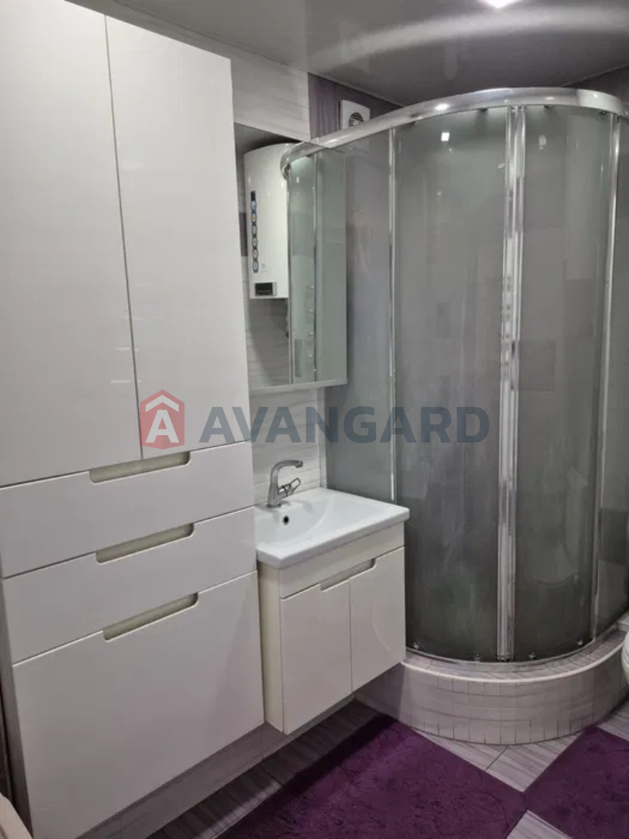 3 ��. ��������, 74/-/12 ��. �., 10/14 ������ ���� 23