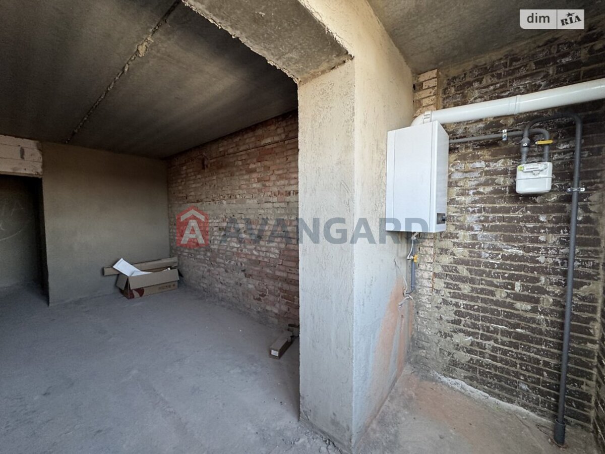 1 ��. ��������, 41/16/17 ��. �., 5/5 ������ ���� 13