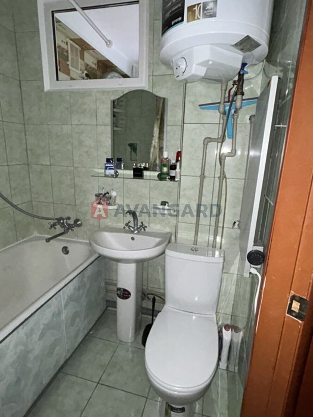 1 ��. ��������, 28/-/7 ��. �., 4/5 ������ ���� 20