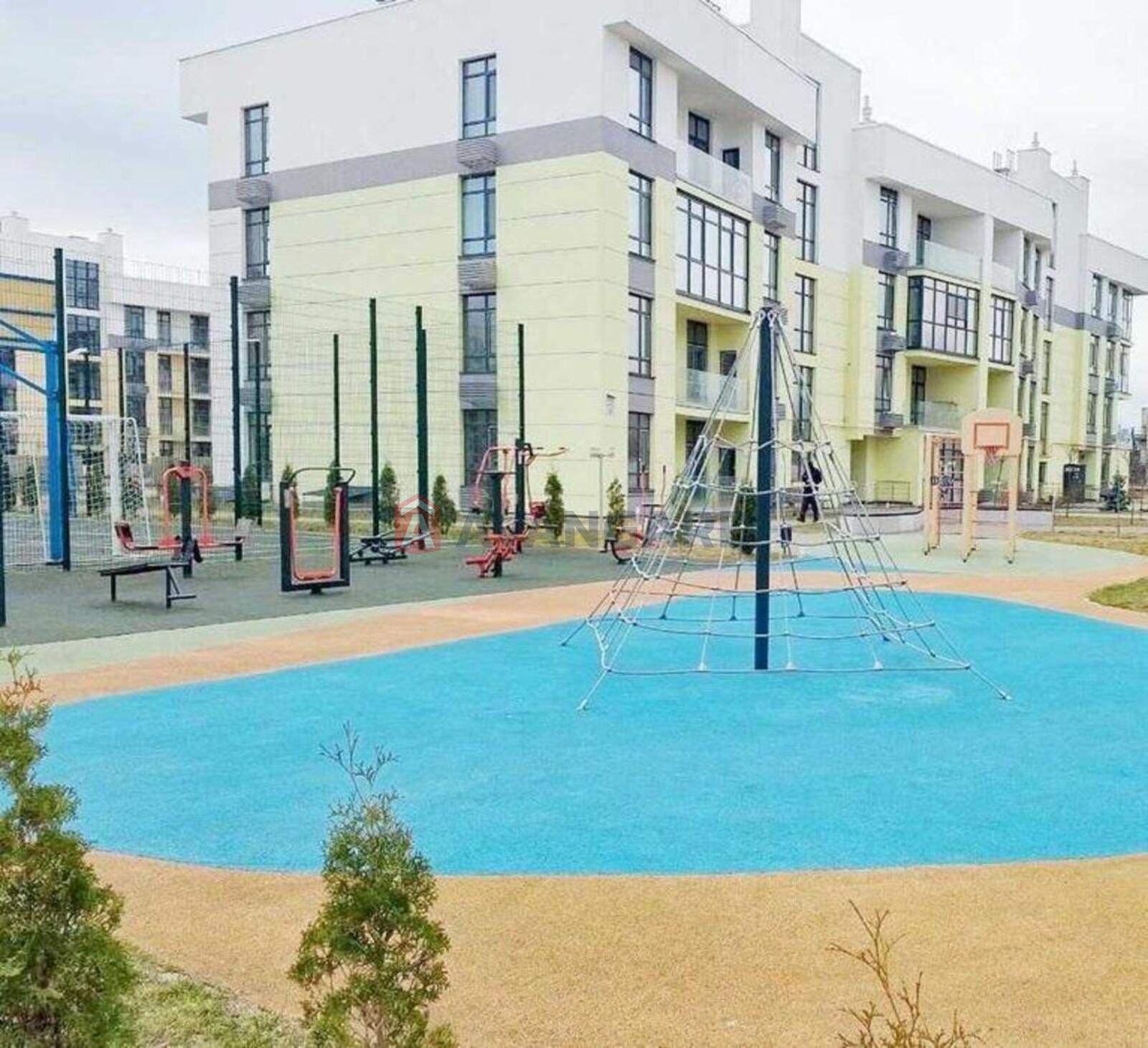 2 ��. ��������, 69/-/15 ��. �., 3/4 ������ ���� 4