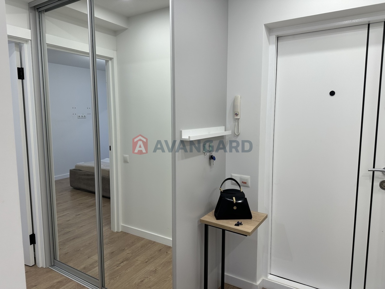 2 ��. ��������, 51/36/7 ��. �., 1/9 ������ ���� 9