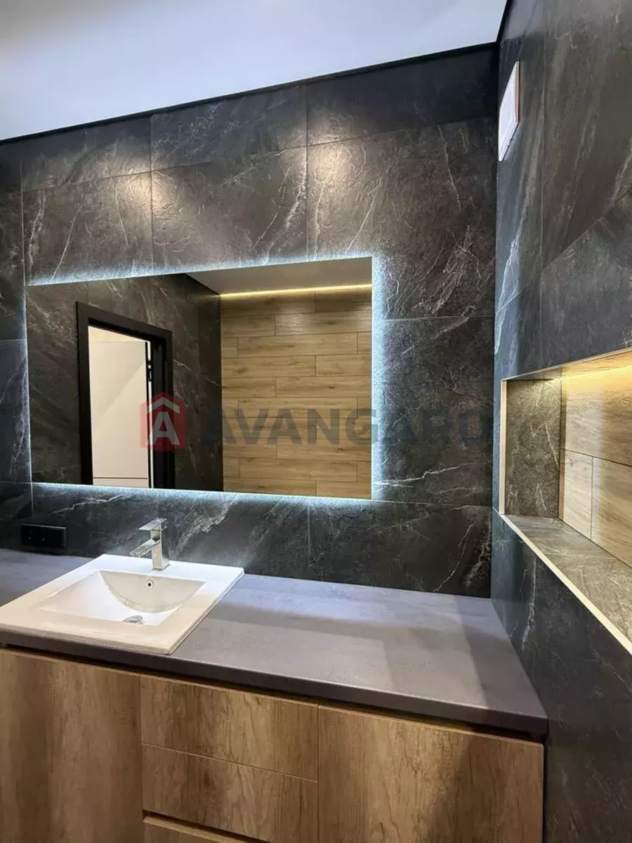 2 ����. ��������, 46/-/20 ��. �., 7/10 ���� ���� 6