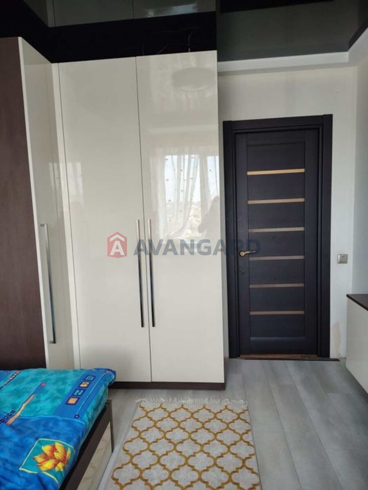 4 ��. ��������, 88/-/16 ��. �., 6/9 ������ ���� 5