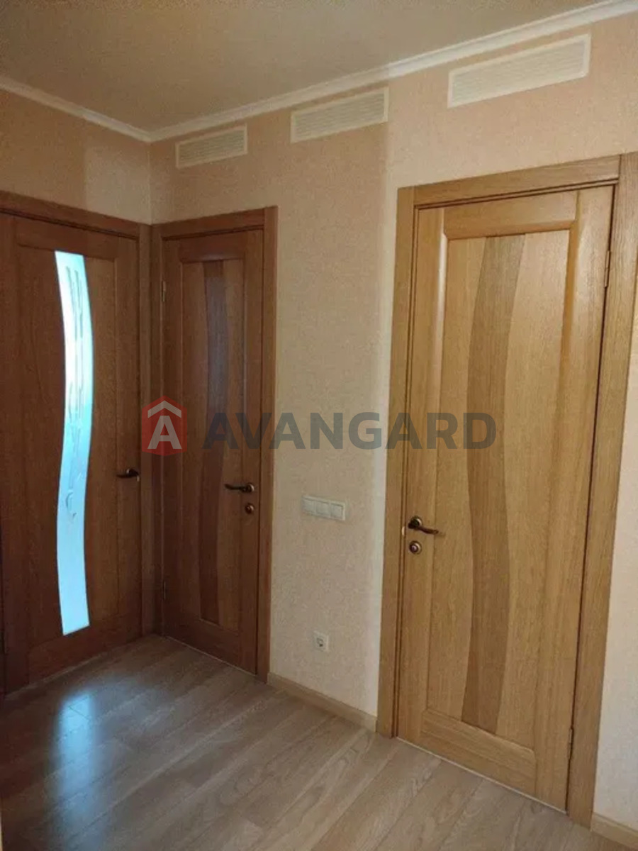 2 ��. ��������, 60/-/9 ��. �., 1/5 ������ ���� 11