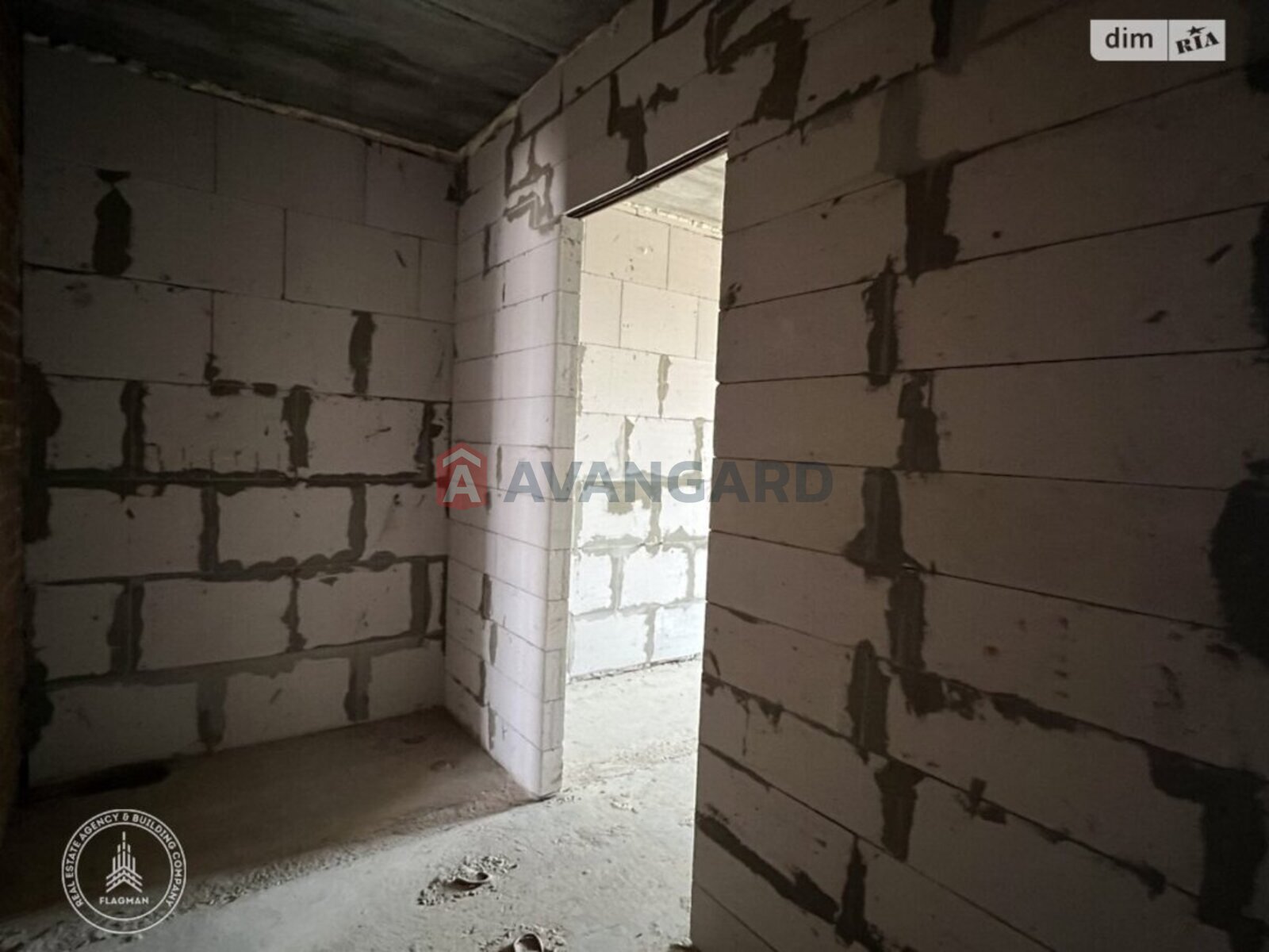 1 ��. ��������, 53/47/15 ��. �., 3/5 ������ ���� 8