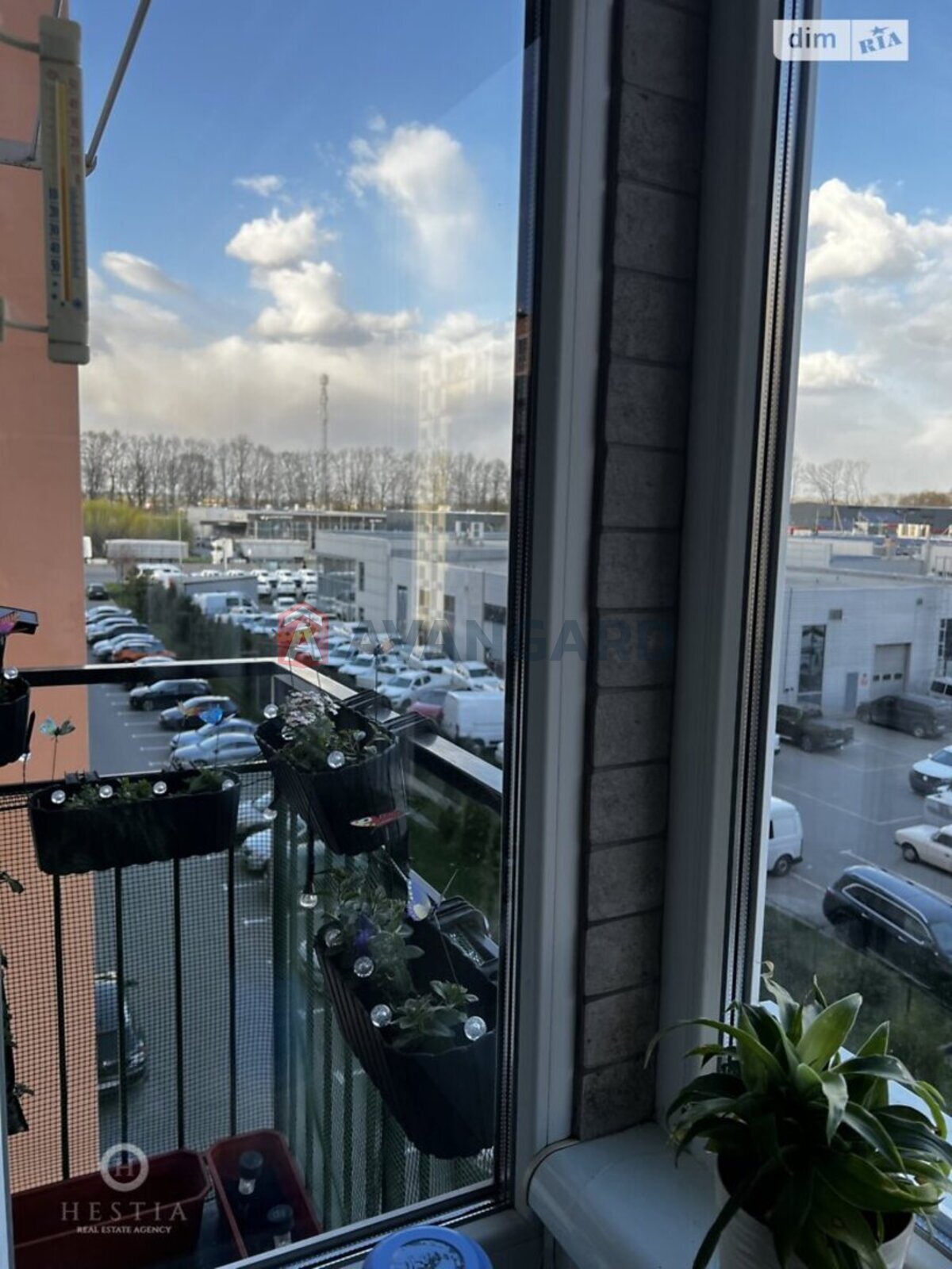 3 ��. ��������, 68/-/12 ��. �., 4/10 ������ ���� 27