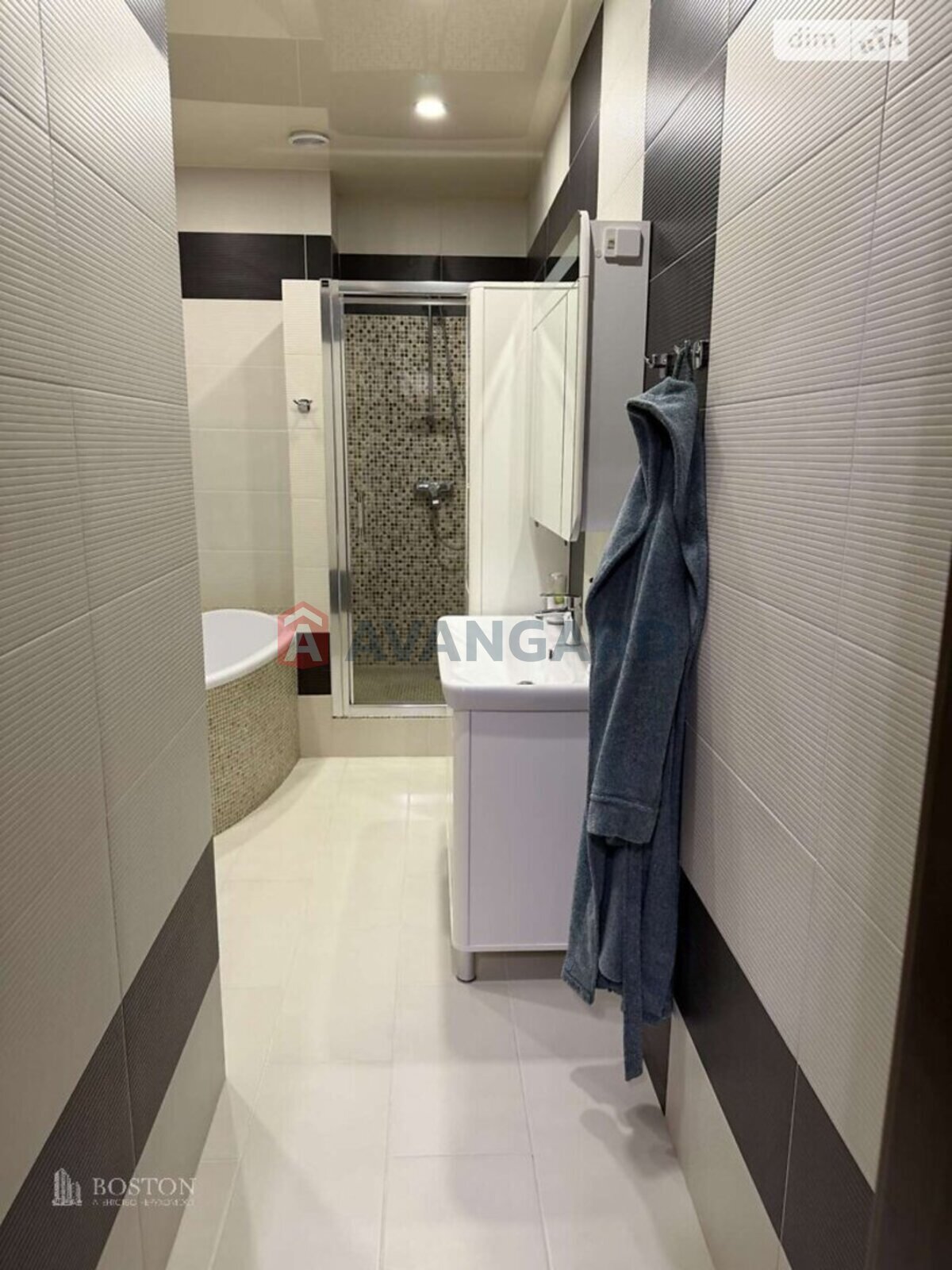 2 ��. ��������, 73/35/17 ��. �., 6/6 ������ ���� 2