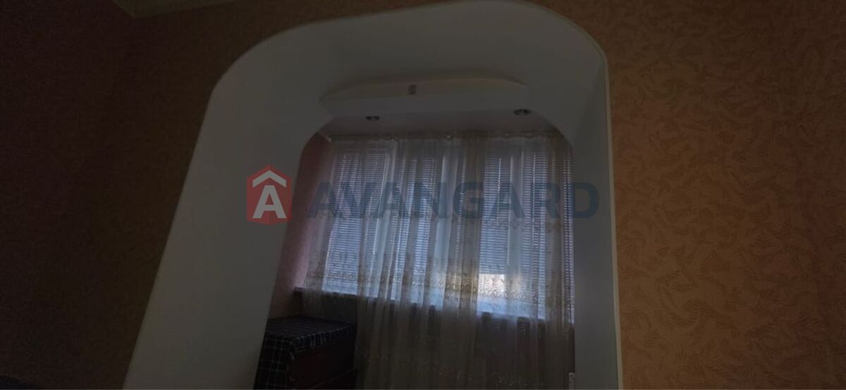 3 ��. ��������, 61/-/8 ��. �., 7/9 ������ ���� 3