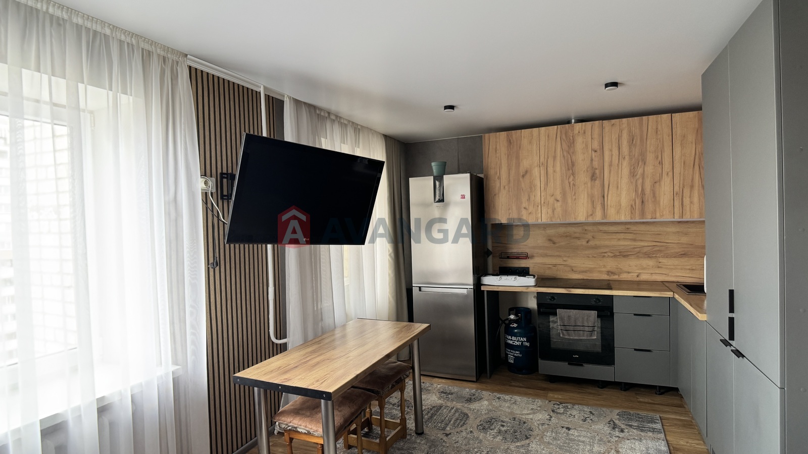 2 ��. ��������, 70/33/20 ��. �., 11/14 ������ ���� 3