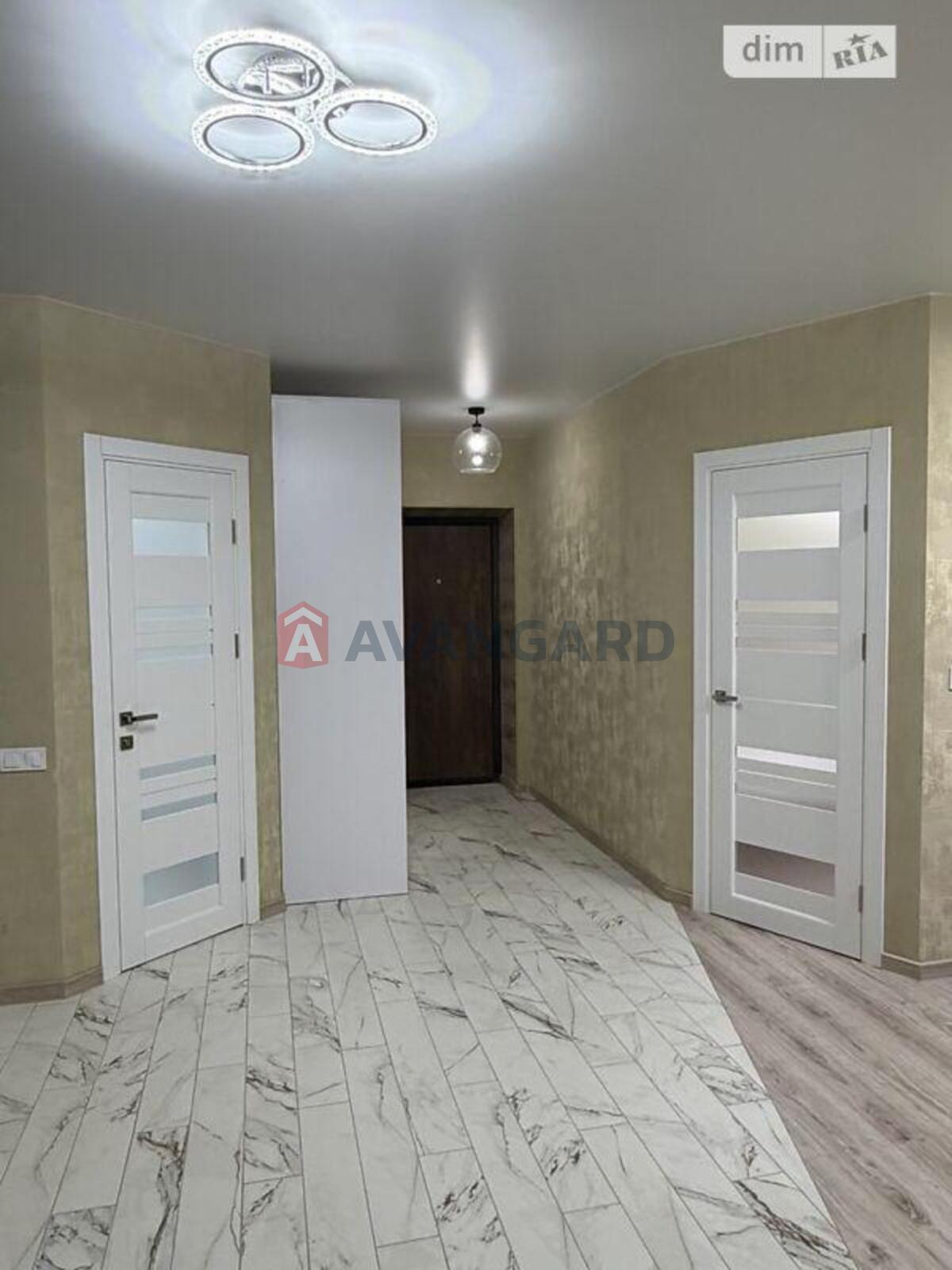 2 ��. ��������, 41/-/9 ��. �., 5/10 ������ ���� 10