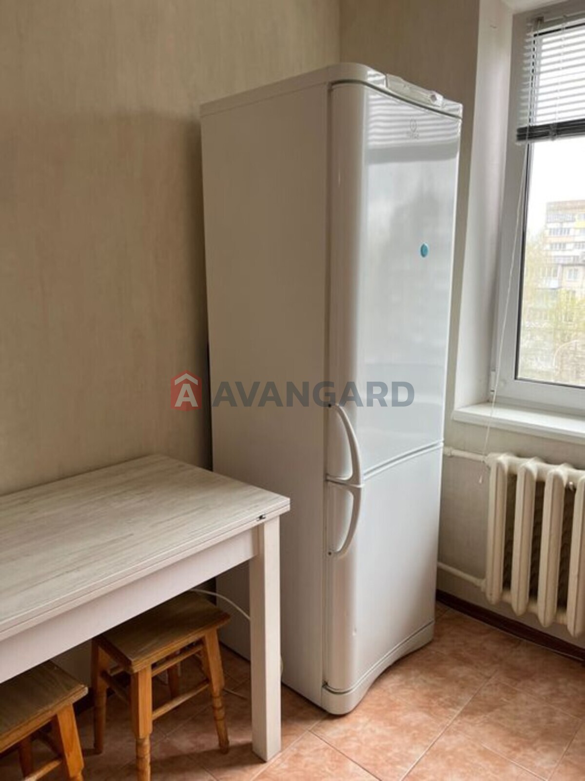 2 ��. ��������, 48/-/5 ��. �., 5/5 ������ ���� 13