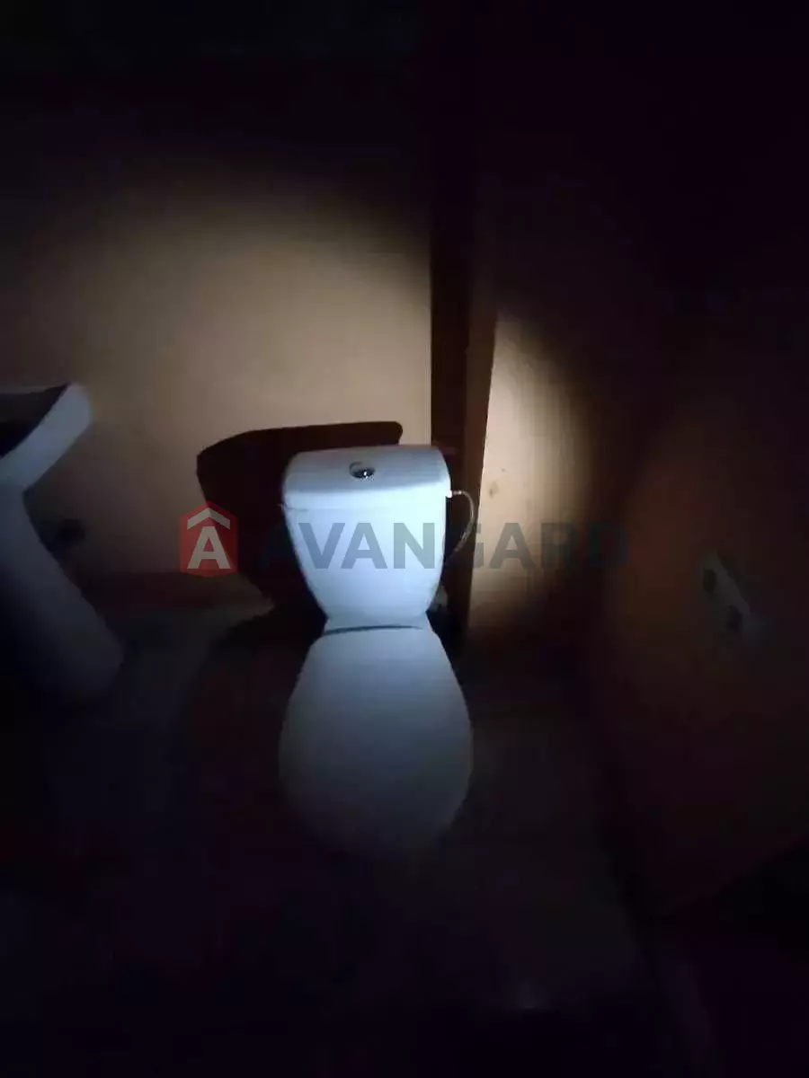 1 ��. ��������, 25/11/8 ��. �., 2/4 ������ ���� 3