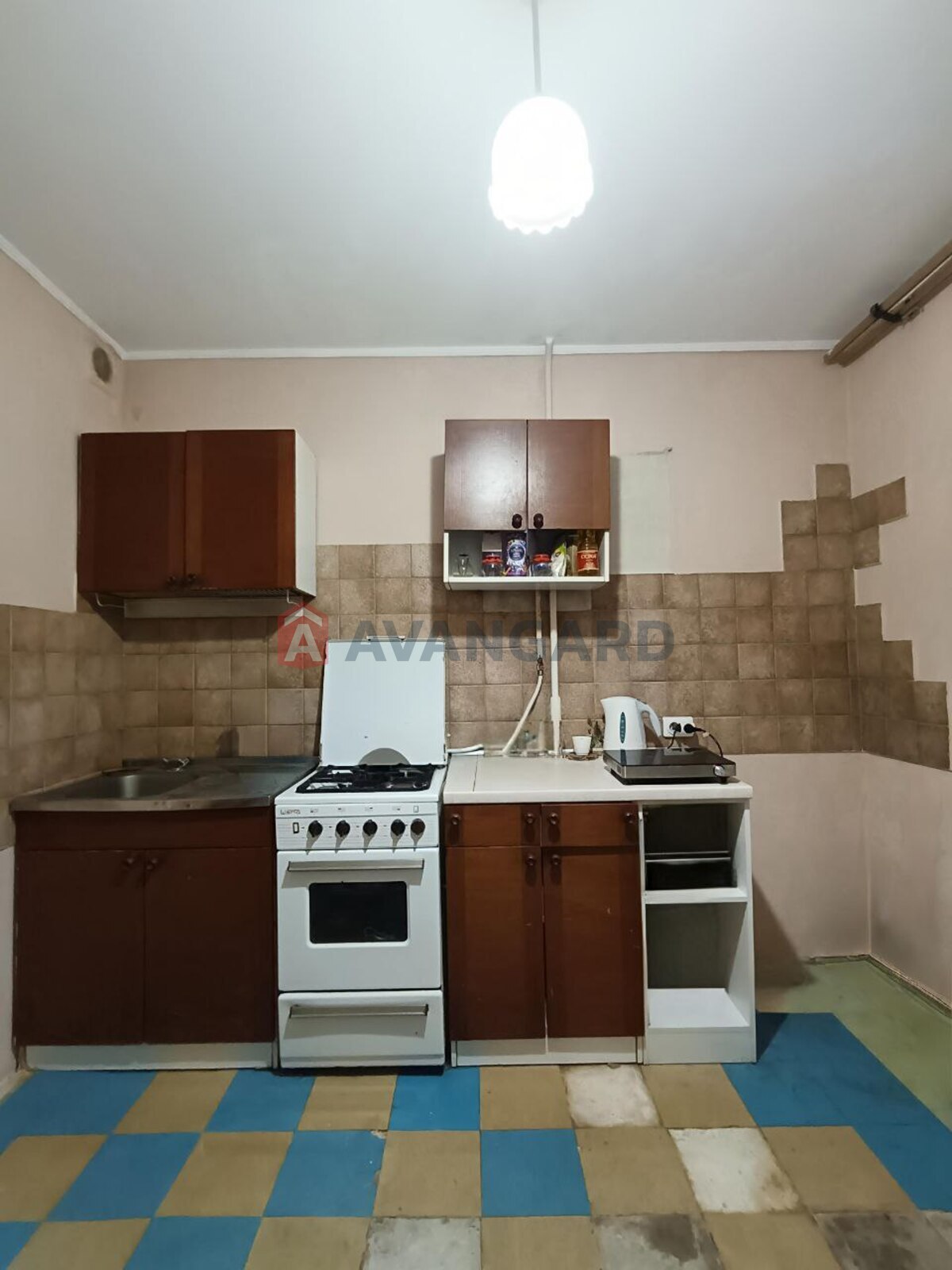 2 ����. ��������, 55,6/-/8,6 ��. �., 6/9 ���� ���� 4