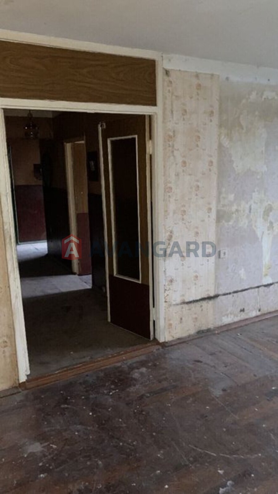 3 ��. ��������, 70/-/8 ��. �., 5/9 ������ ���� 7