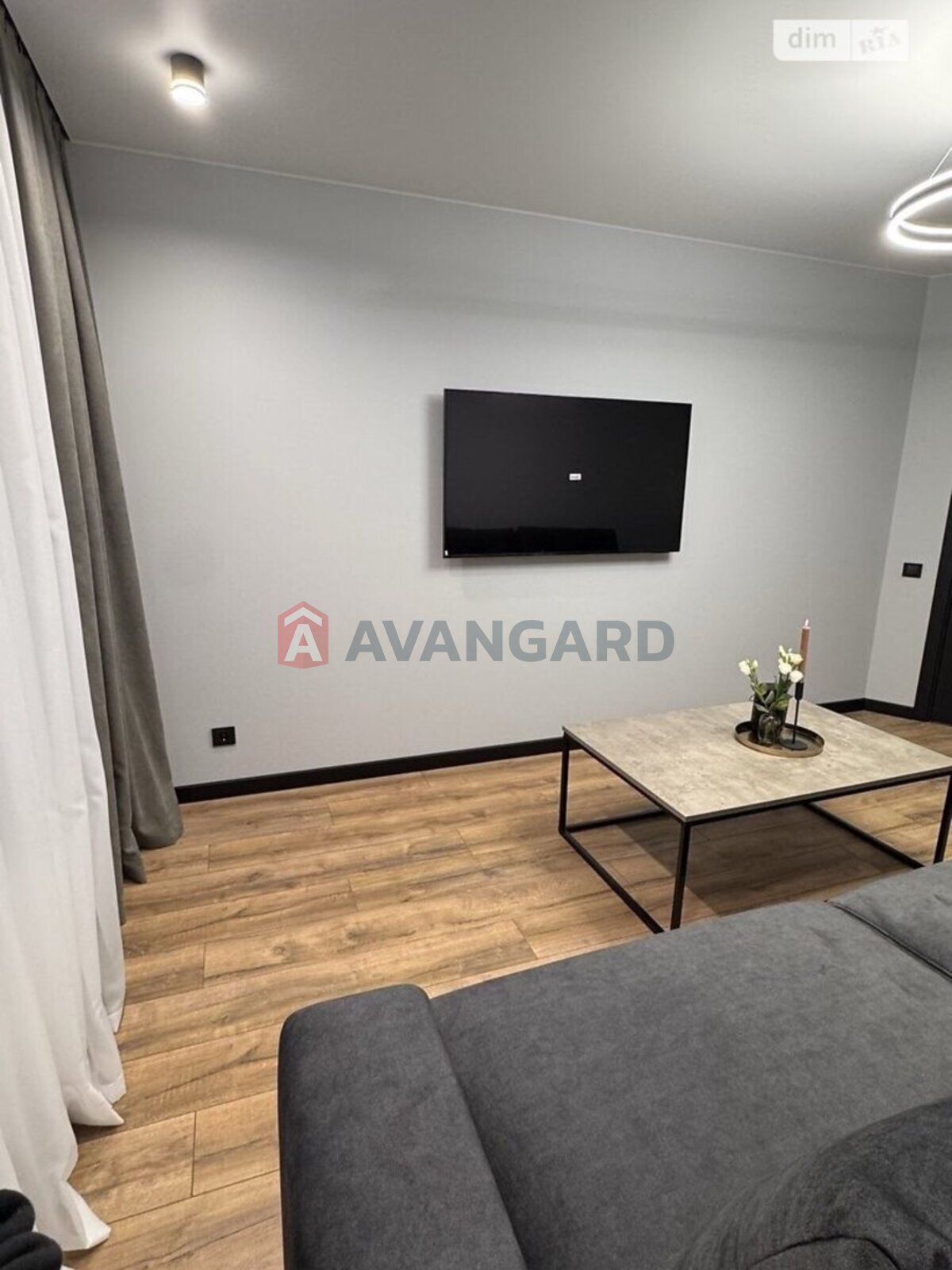 2 ��. ��������, 68/-/- ��. �., 10/10 ������ ���� 9