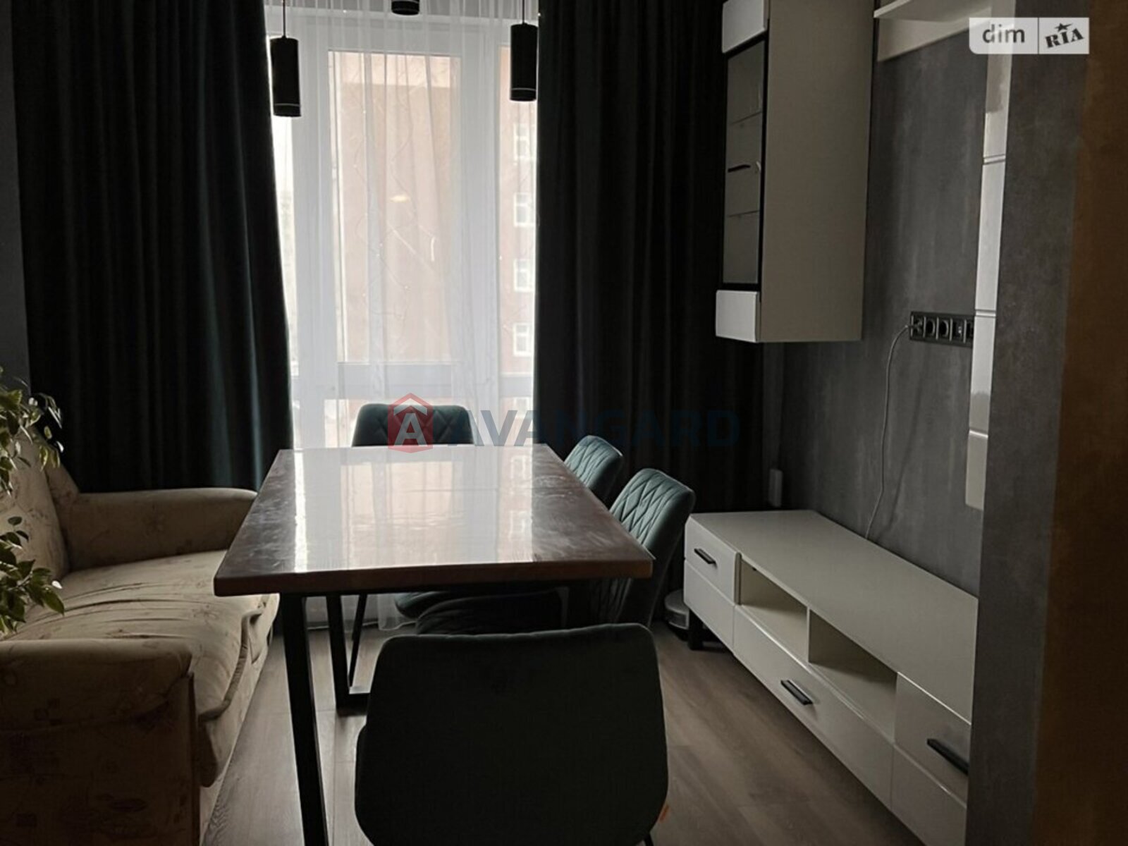 3 ��. ��������, 78/-/10 ��. �., 5/10 ������ ���� 5