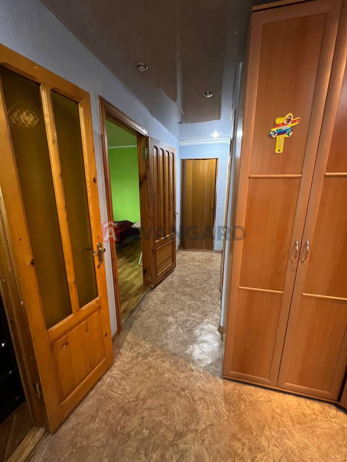 2 ��. ��������, 51/32/9 ��. �., 6/14 ������ ���� 4