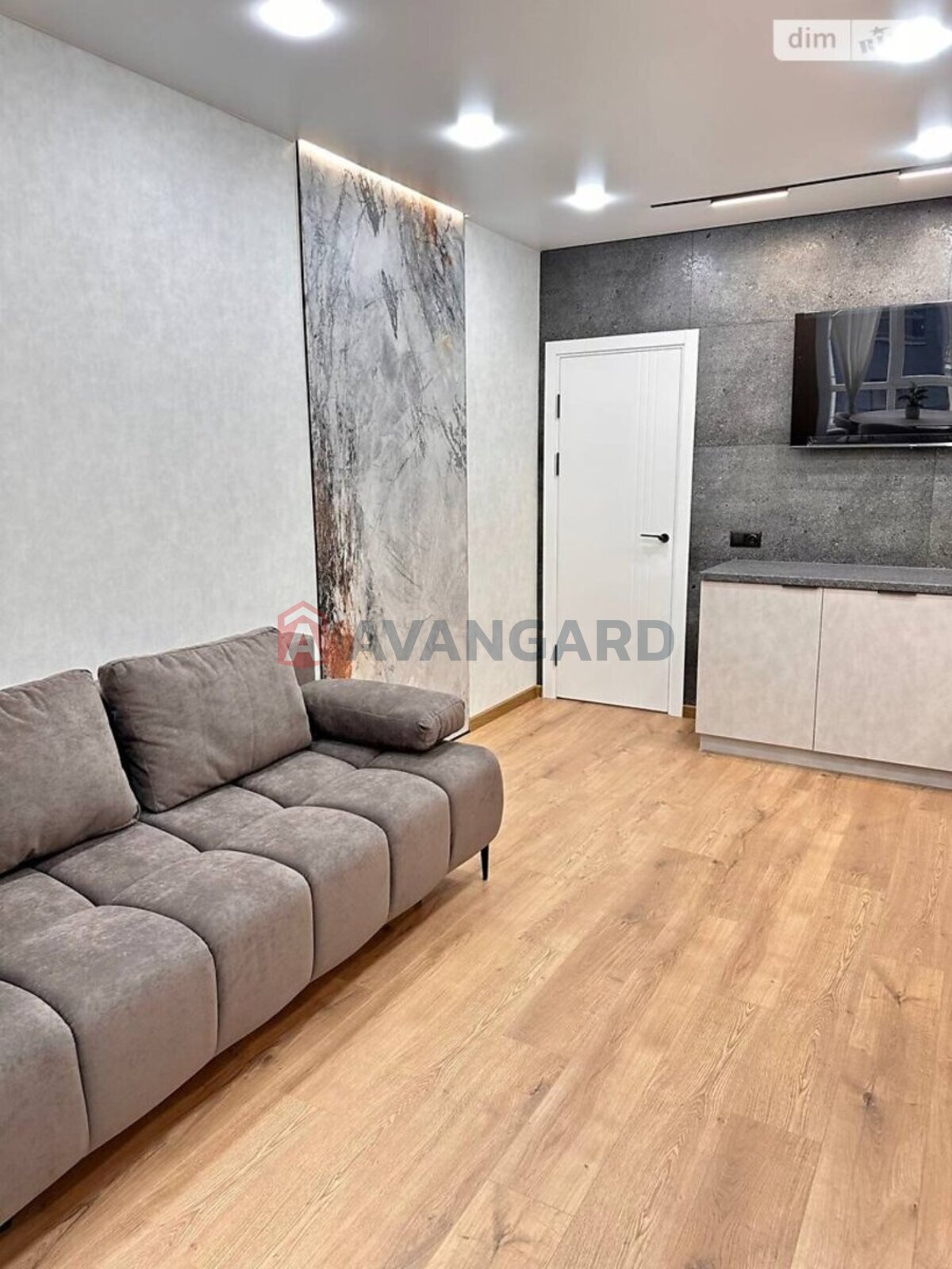 2 ��. ��������, 74/-/- ��. �., 5/11 ������ ���� 4