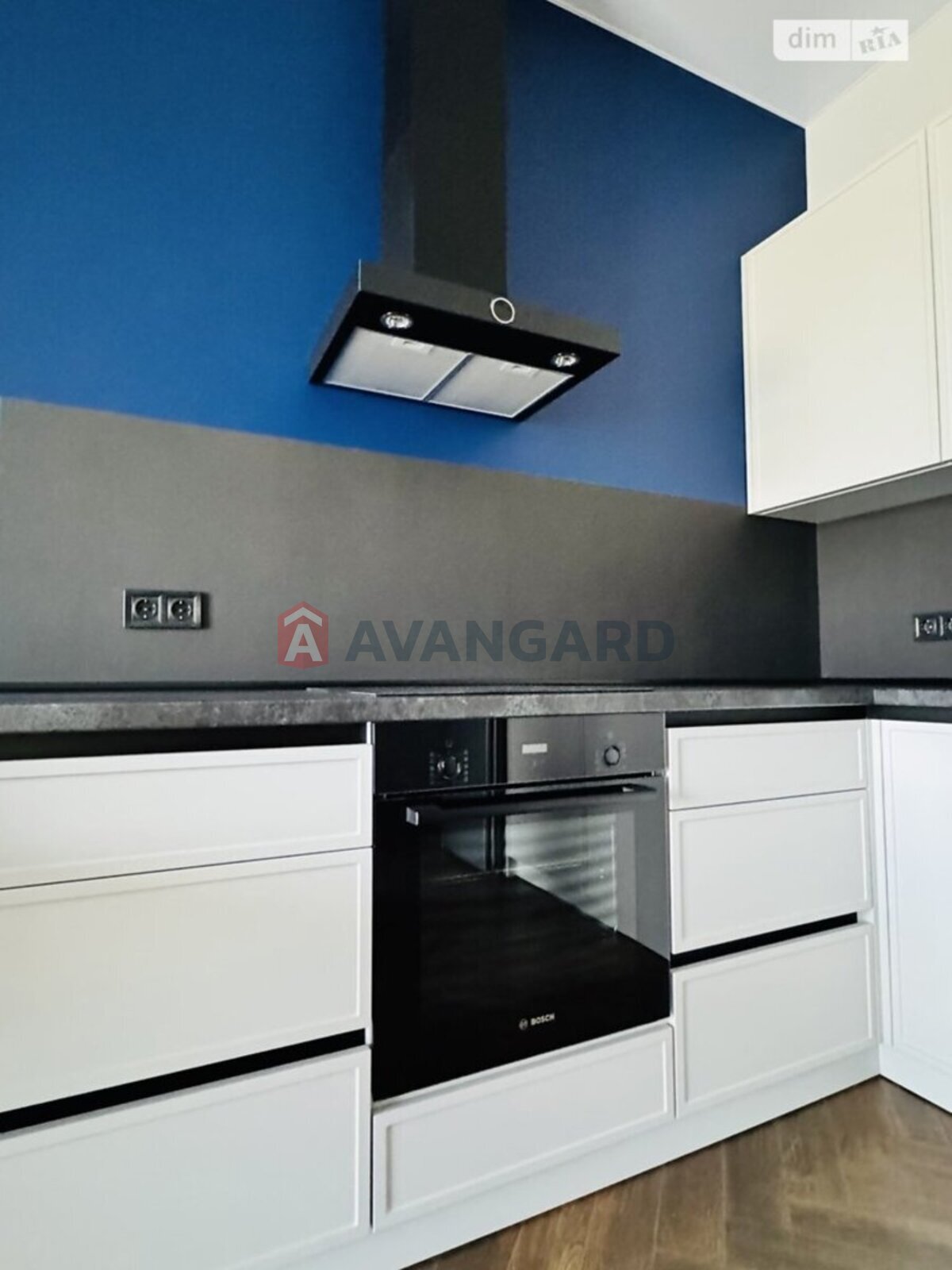 2 ��. ��������, 61/-/26 ��. �., 5/5 ������ ���� 17