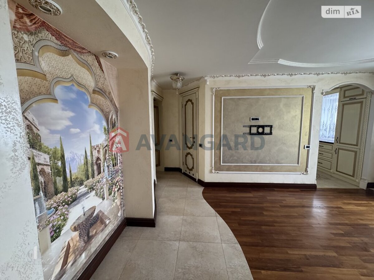 3 ����. ��������, 65/-/- ��. �., 5/5 ���� ���� 17