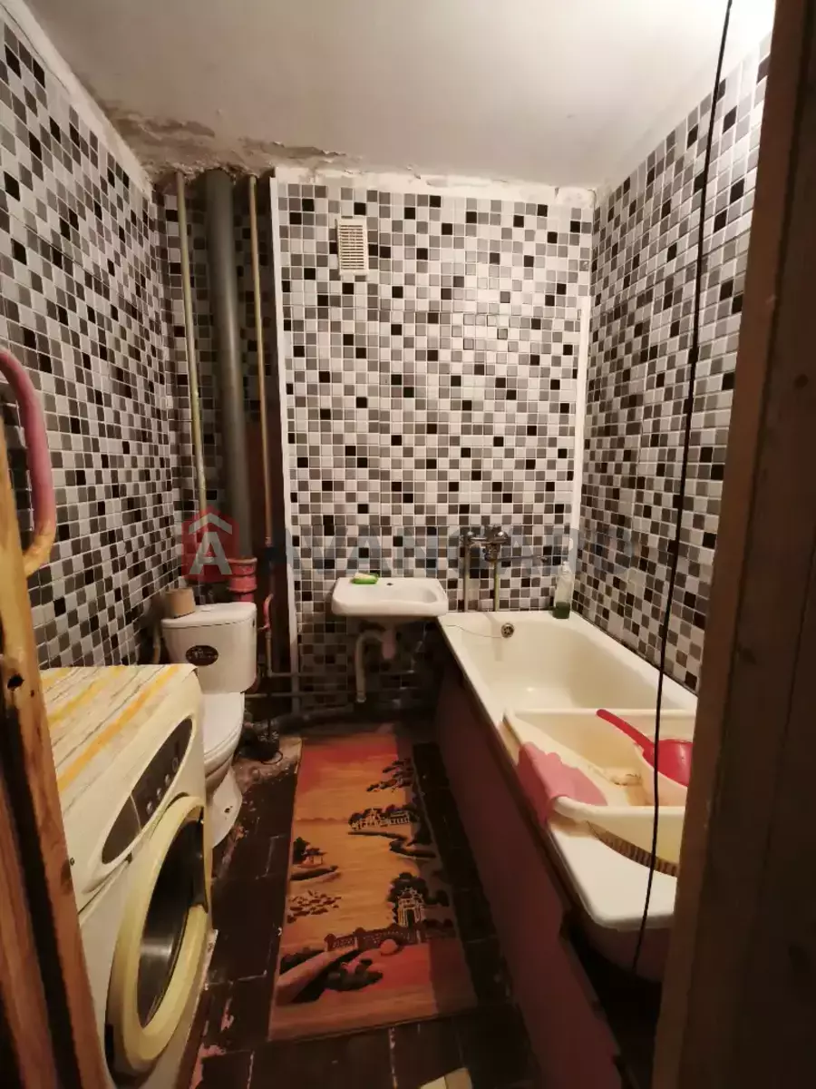 1 ��. ��������, 42/19/7 ��. �., 8/10 ������ ���� 7