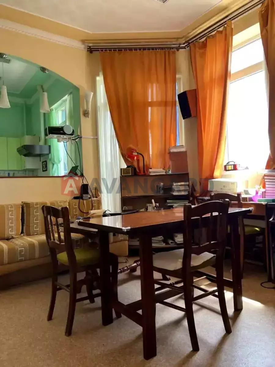 3 . , 70/-/- . ., 7/9   6