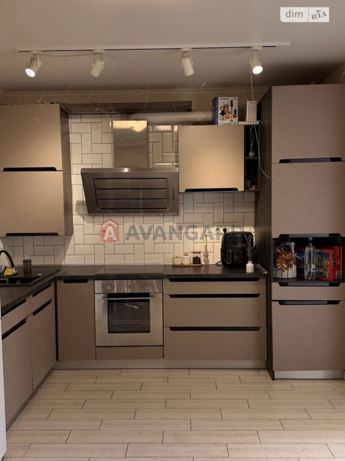 1 ��. ��������, 44/16/16 ��. �., 7/13 ������ ���� 3