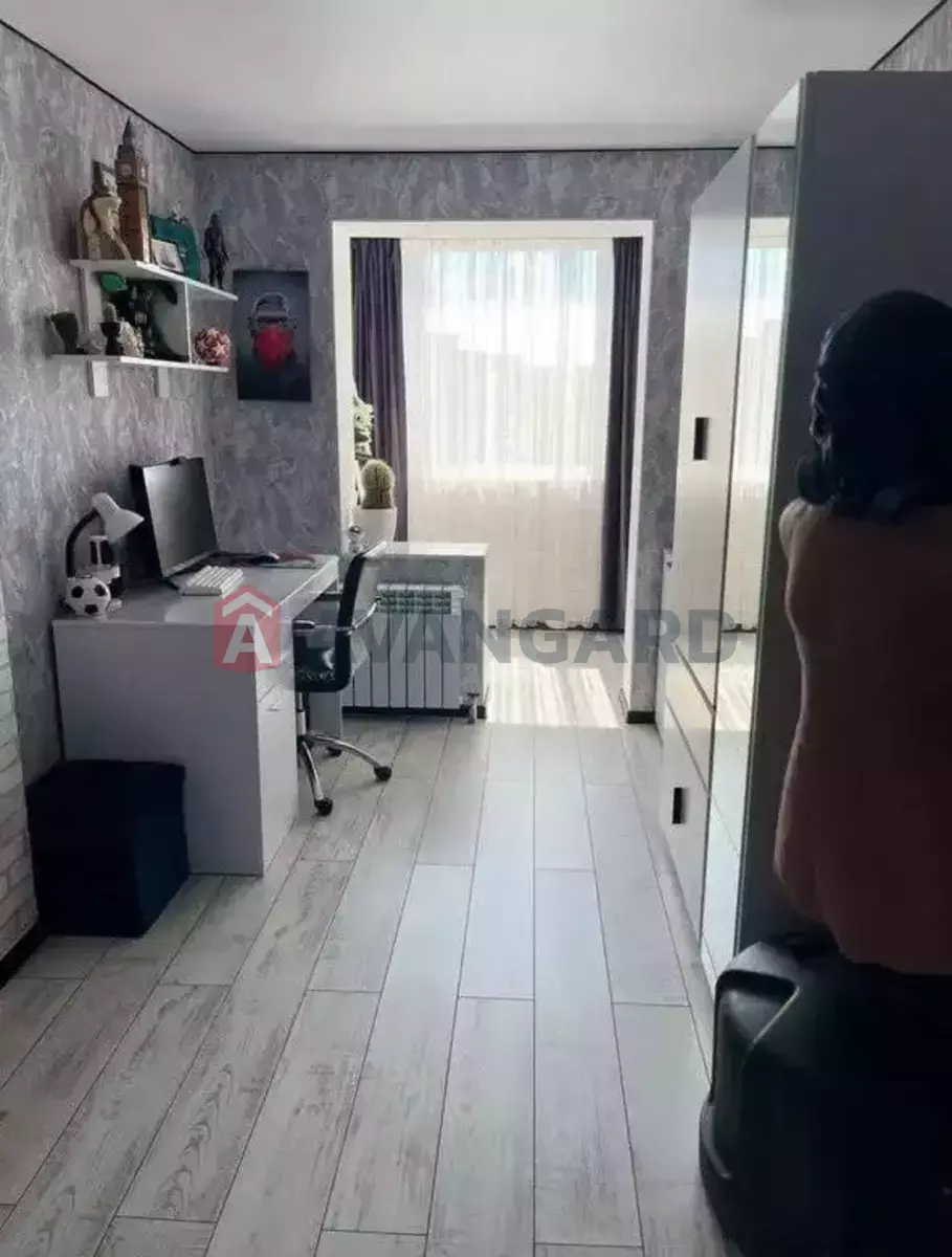 4 ��. ��������, 86/39/24 ��. �., 9/9 ������ ���� 17