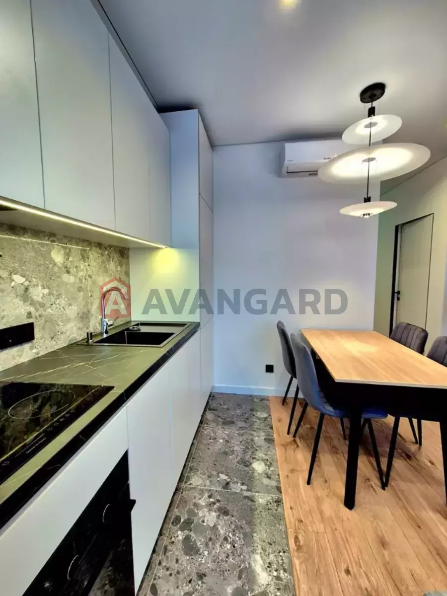 3 ��. ��������, 48/-/- ��. �., 7/14 ������ ���� 5